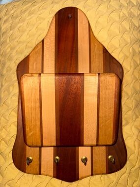 Striped Wooden Wall Mail and Key Organizer